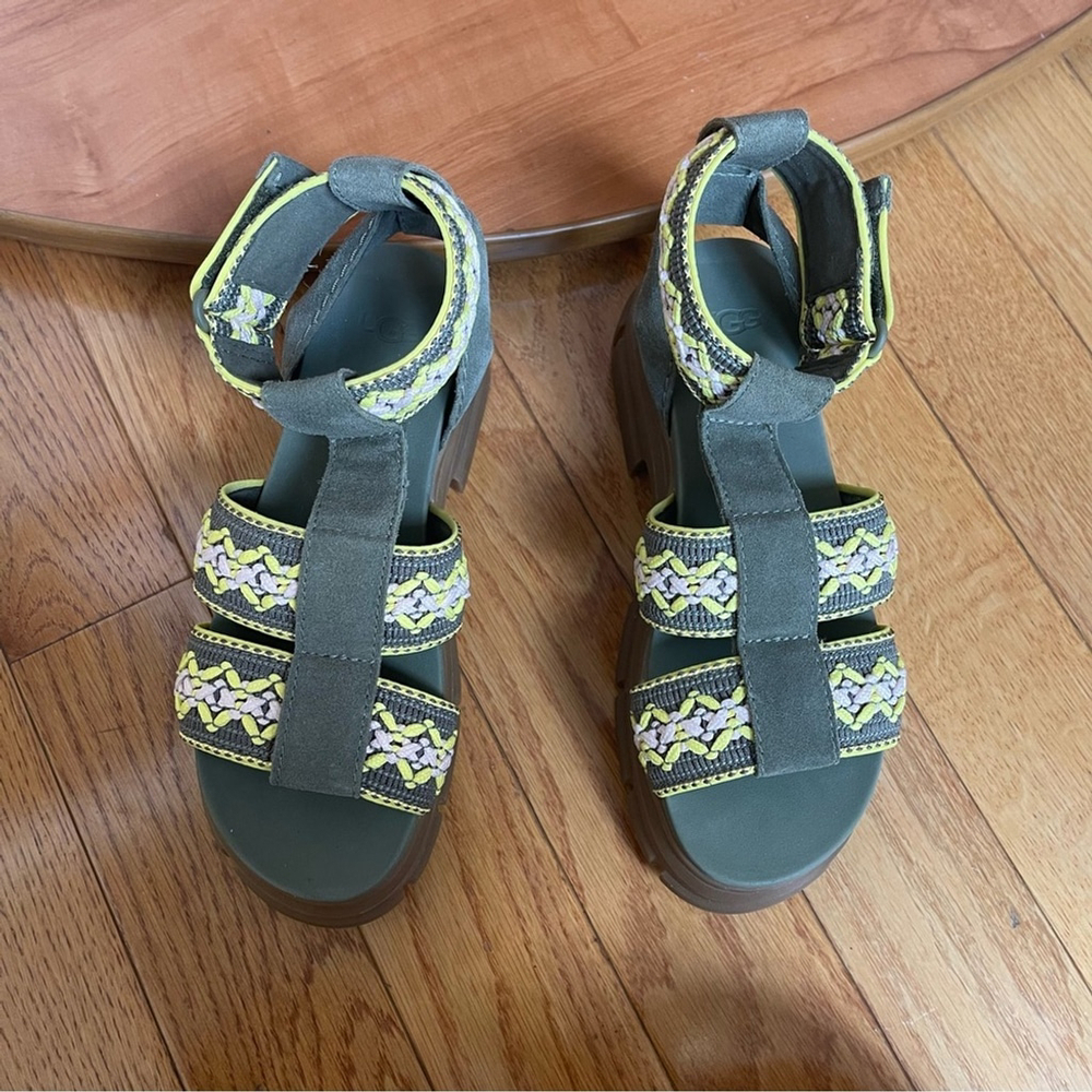 UGG ASHTON HERITAGE BRAID STRAPPY BURNT OLIVE CHUNKY SANDALS US 8 Boho Lug Sole - Picture 4 of 12